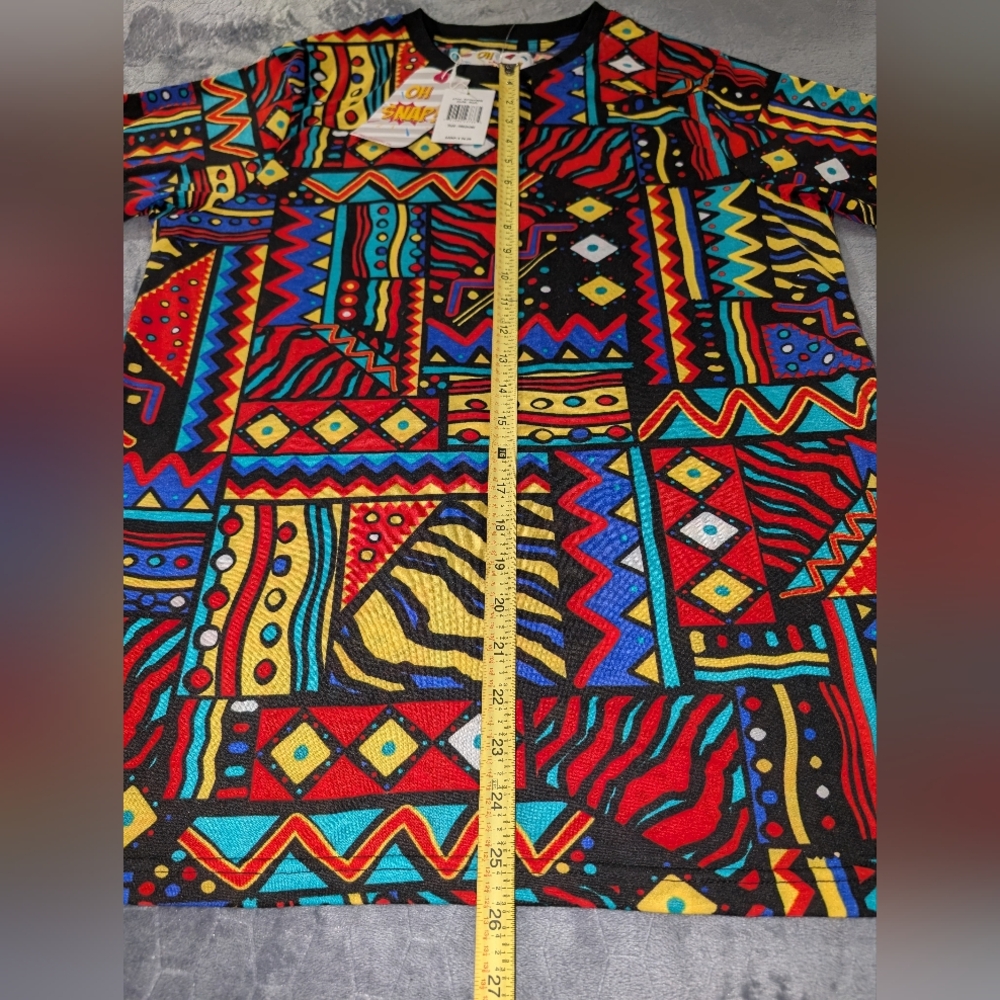 Snap Multicolor Geometric T-Shirt - Picture 2 of 5